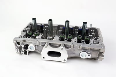 Inside The Honda K20C1 (Type R) Cylinder Head With 4 Piston Racing